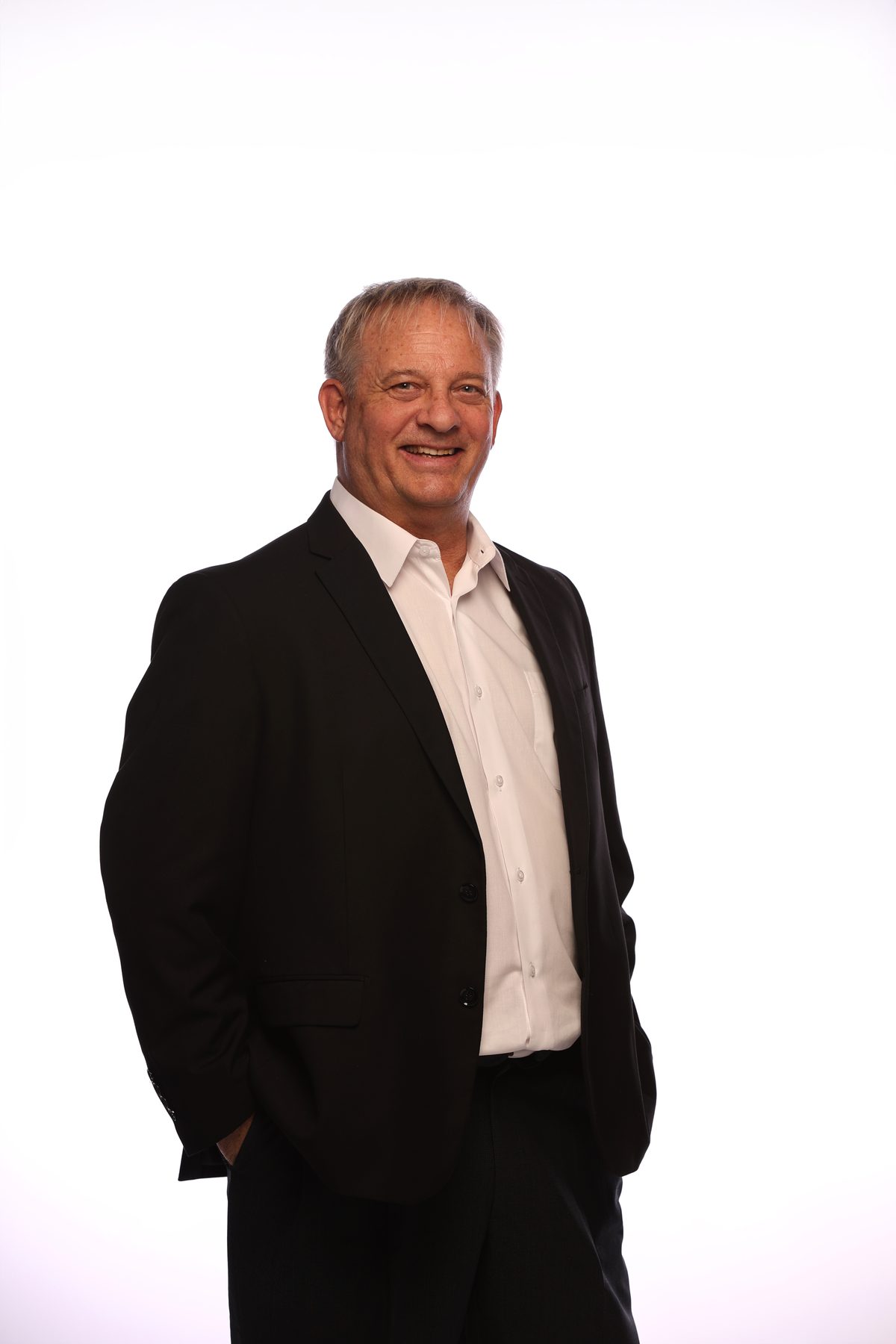 Mike Noack in suit - official campaign announcement