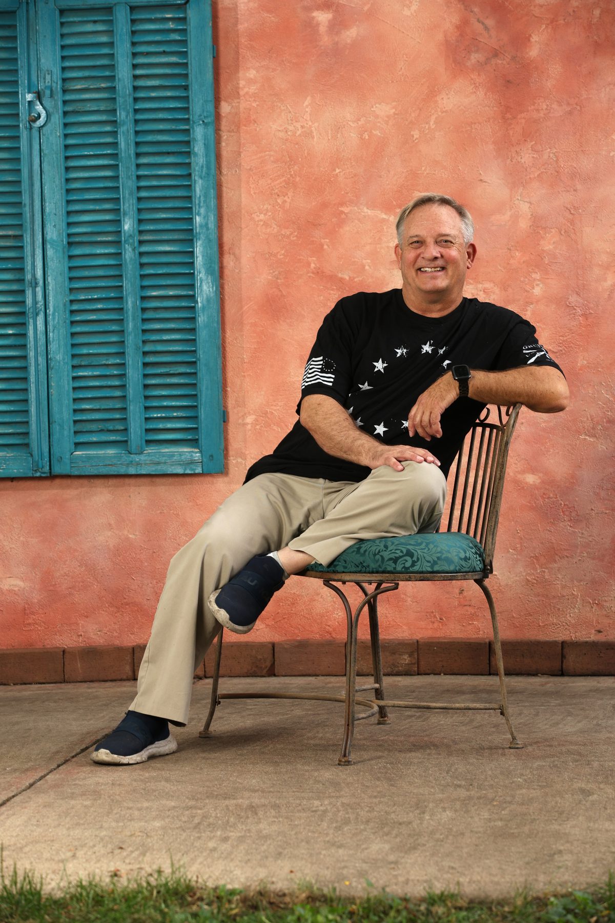 Mike Noack in stars and stripes shirt - supporting veterans